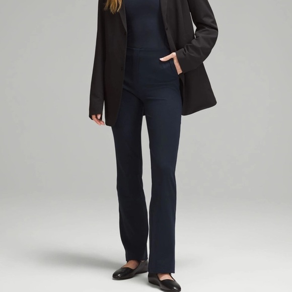 Lululemon Smooth Fit Pull-On High-Rise Pant in True Navy 0 NWT - Picture 1 of 5